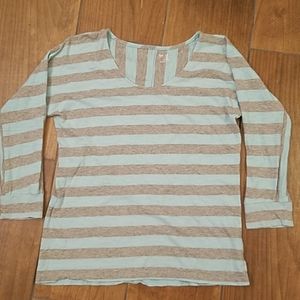 Gap shirt